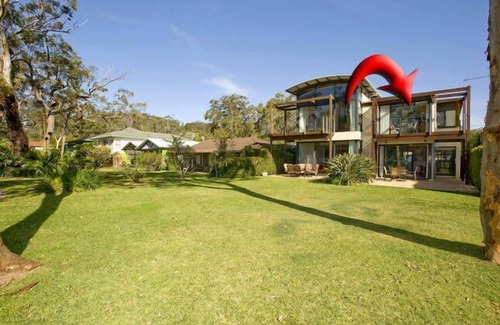 Corlette House | BEACHFRONT OASIS on Corlette Point Beach