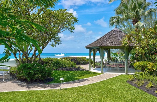 Gibbs Bay Villa | Beachfront Oasis with Pool - High Trees