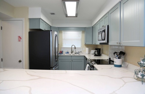 Gulf Shores House | Beachfront Ocean Reef 802 ~ 3-story Townhome ~ Near all the action