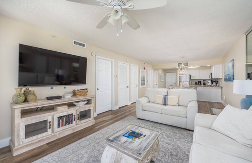 Destin Condo | Beachfront Ocean View - Featured on HGTV "Beachfront Bargain Hunters" 9th Floor