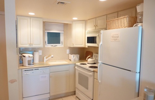 South Rehoboth Condo | Beachfront, Oceanfront, Rehoboth Beach, DE on the Boardwalk