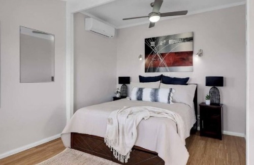 Keppel Sands Cottage | Beachfront Oceanview Cottage