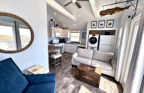 North Truro Cottage | Beachfront on our private beach! Sea Glass Cottage - Pipers' Shore
