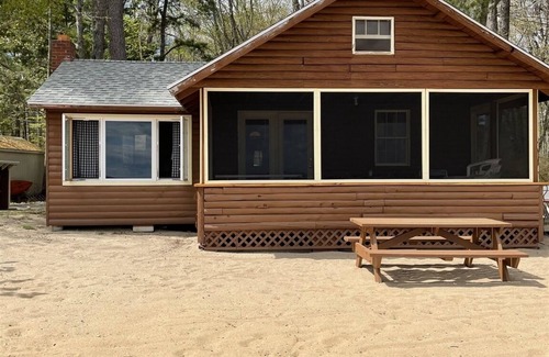 Standish Villa | BEACHFRONT ON SEBAGO LAKE