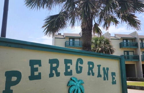 Freeport Condo | Beachfront One Bedroom Condo w/Seaside Pool. Pet Friendly! 2 or 7 night stay.