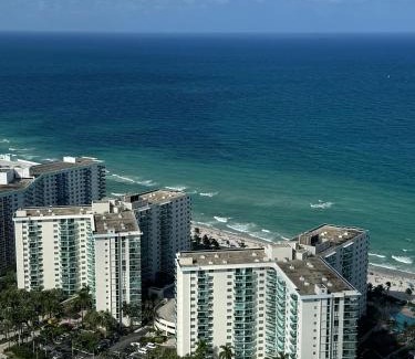 Hollywood South Central Beach Apartment | Beachfront one bedroom in the Tides in Hollywood