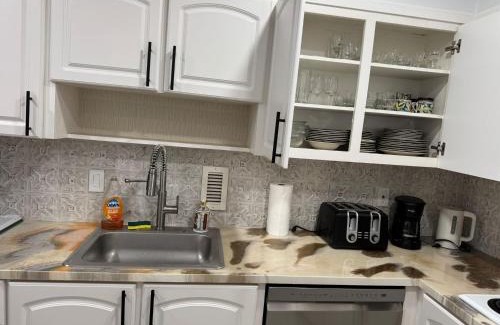 Hollywood South Central Beach Apartment | Beachfront one bedroom in the Tides in Hollywood