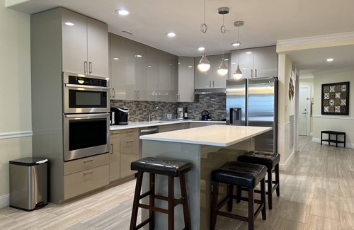 Wildwood Crest Condo | BEACHFRONT Open Concept Corner Unit with Direct Ocean Views!