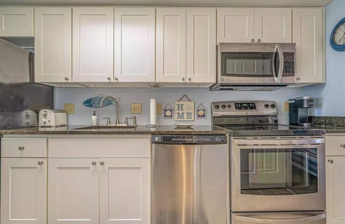 Litchfield by the Sea Condo | Beachfront Paradise in Gated Community Pawley's Island, SC.