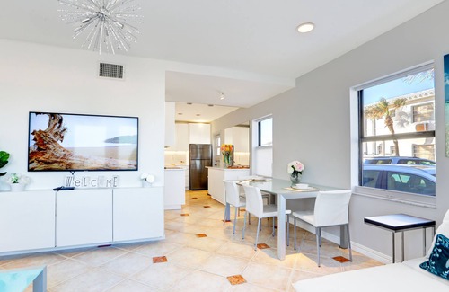 Hollywood Condo | Beachfront Paradise w/Oceanview