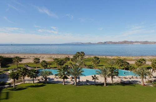 La Paz Resort | Beachfront Paraiso Del Mar Condo with Incredible Views