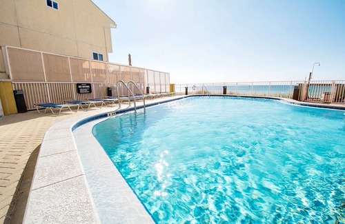 West Panama City Beach Condo | ⭐BeachFront Penthouse~Heated Pool+HotTub~Grills~Tropic Winds 2306
