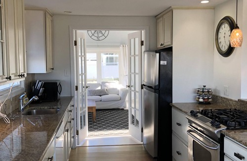 North Cape May Cottage | BEACHFRONT! PET FRIENDLY COTTAGE with unobstructed SPECTACULAR SUNSET views !
