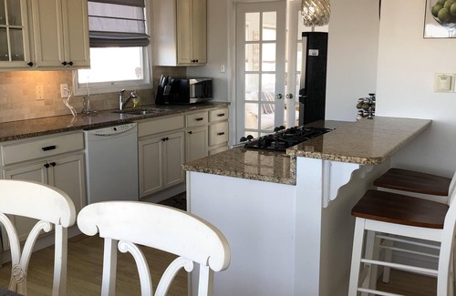 North Cape May Cottage | BEACHFRONT! PET FRIENDLY COTTAGE with unobstructed SPECTACULAR SUNSET views !