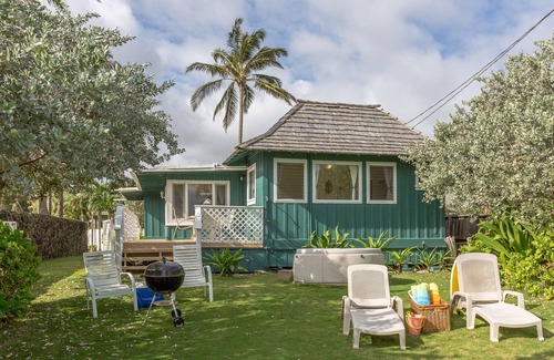 Kalama Tract Cottage | Beachfront Plantation Cottage - 3sqm/2sqm House - Kailua Beach