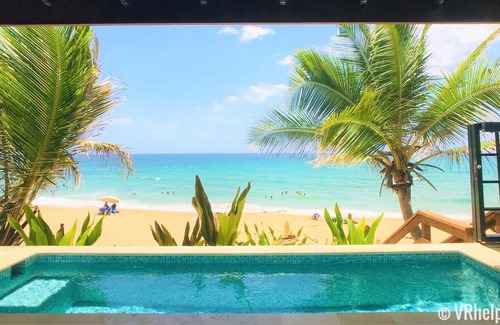 Puntas House | ★ Beachfront ★ Plunge Pool ★ A/C ★ Free Gated Parking ★ Free WiFi & Laundry ★