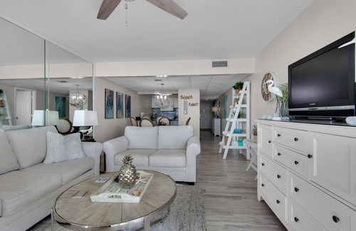 Panama City Beach Condo | BeachFRONT ~ Pool + Hot Tub ~ Tennis ~ Golf ~ Sandy Kisses