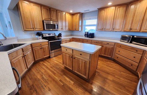 Sandbridge House | Beachfront/Pool/Hot Tub/Dog Friendly/Winter Specials
