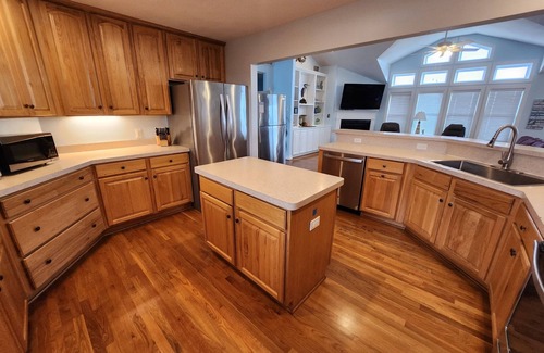 Sandbridge House | Beachfront/Pool/Hot Tub/Dog Friendly/Winter Specials
