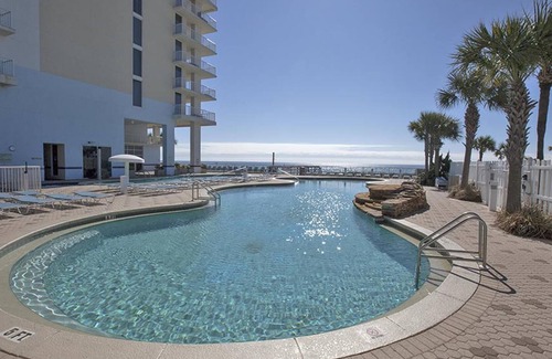 Long Beach Condo | Beachfront, Private Beach, Pools, Hot Tub, Fam Fav, Free Activities Incl