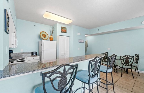 Panama City Beach Condo | Beachfront - Private Beach, Pools, Hot Tub, Free Activities Incl Daily