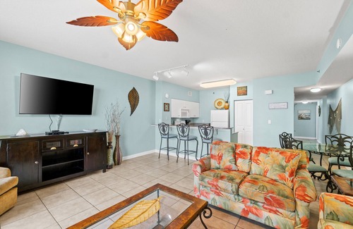 Panama City Beach Condo | Beachfront - Private Beach, Pools, Hot Tub, Free Activities Incl Daily