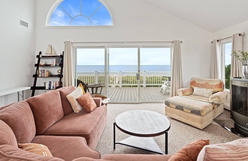 Mount Sinai Apartment | Beachfront Private Loft