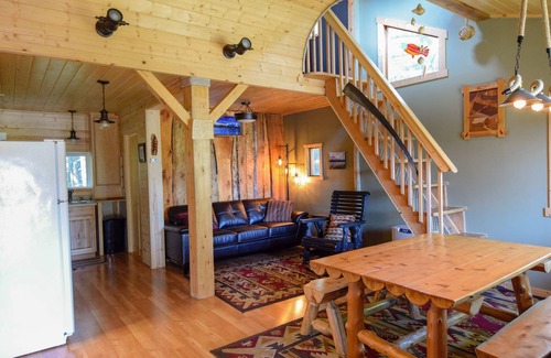 Lowell Point House | Beachfront property located on Resurrection Bay!