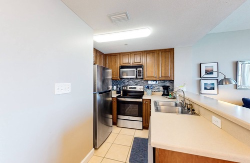 Lower Grand Lagoon Condo | Beachfront resort home with 2 beachfront outdoor pools, hot tub, & gym
