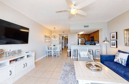 Lower Grand Lagoon Condo | Beachfront resort home with 2 beachfront outdoor pools, hot tub, & gym