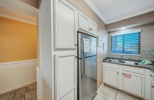 Biltmore Beach Condo | Beachfront Regency Tower 214 w/Pool, Tiki Bar, FREE Beach Service, Golf & Tix