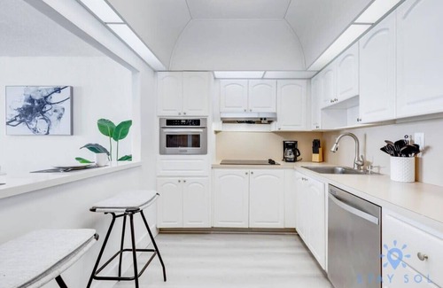Sunny Isles Beach Apartment | Beachfront Retreat | Sunny Isles Condo