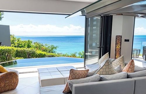 Fryes Beach House | Beachfront Relaxation Suite with Breathtaking Sea Backdrop - Near Ffryes Beach