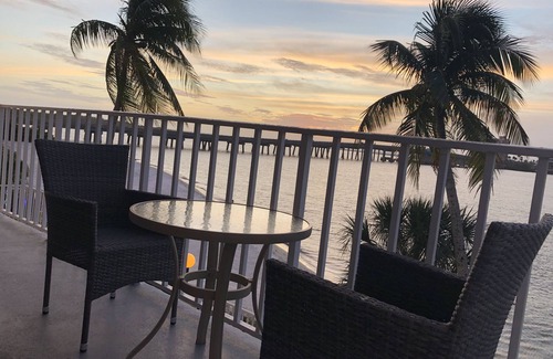 Fort Myers Beach Condo | Beachfront! Remodeled! Lovers Key Beach Club #103