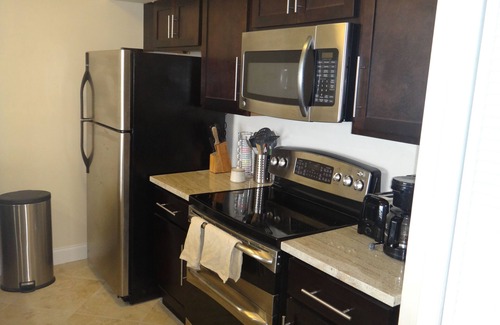 Gulf Lagoon Beach Condo | Beachfront Remodeled, Relaxing & Modern 2 Bed/2Bath