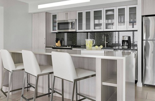 Marco Island Condo | Beachfront Resort. Access to Restaurant, Spa, Sauna, Water Slide, Games, Cabanas