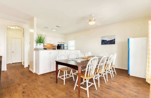 Surfside Beach House | BeachFRONT Retreat, Sunrises, Surf, Swimming