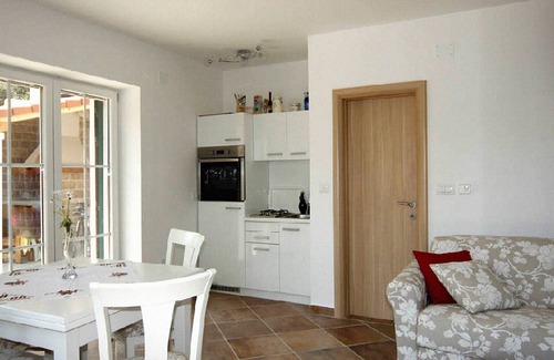Stari Grad Villa | Beachfront Retreat Near Stari Grad