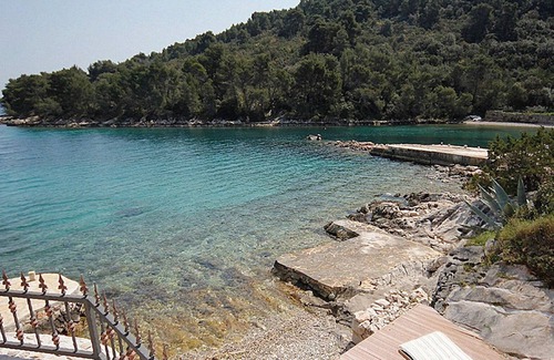Stari Grad Villa | Beachfront Retreat Near Stari Grad