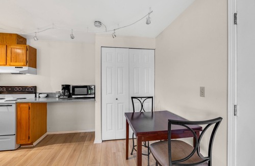 Freeland Apartment | Beachfront retreat w/bay views, covered patio, & more