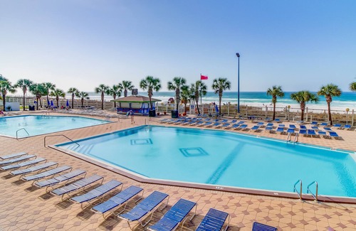 Panama City Beach Condo | Beachfront snowbird escape with Gulf view, washer/dryer & 3 pools & hot tubs