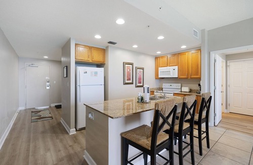 Panama City Beach Condo | Beachfront Stunning Unobstructed Gulf view. Large balcony. 100ft long pool