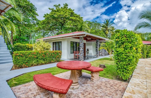 Parrita House | Beachfront Studio 4, Playa Palo Seco