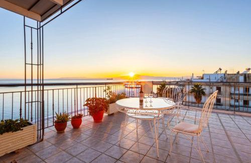 Kalamata Apartment | Beachfront Sunny Penthouse - Kalamata SeaBliss