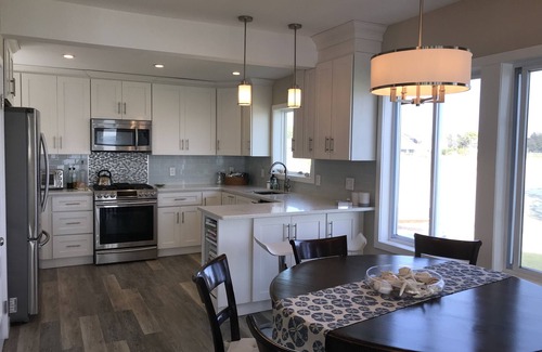 Center Moriches House | Beachfront Sunrise to Sunset Water Views - Dreamy Getaway