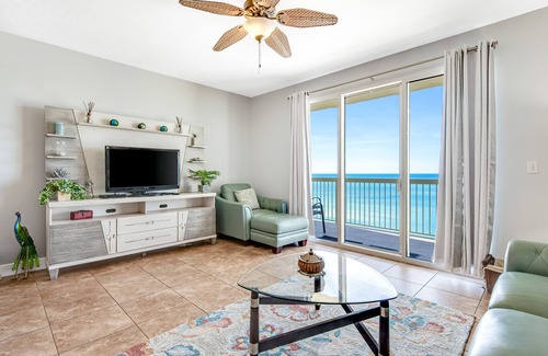 Miramar Beach Condo | Beachfront Third-Floor Condo w/Free WiFi, Furnished Balcony, W/D, & Shared Pool
