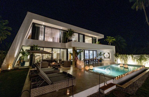 Las Terrenas Villa | ★ BEACHFRONT TOP LUXURY VILLA, Full Service incl ★