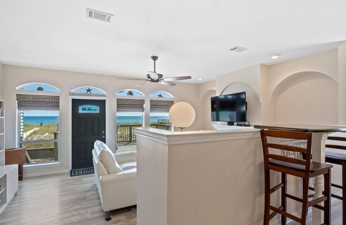 Navarre Beach House | Beachfront townhome with amazing Gulf views, furnished deck, grill, & AC