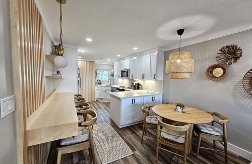 Ono Island House | BEACHFRONT Townhome - New Kitchen and Bath - 2 BR 2.5 Bath