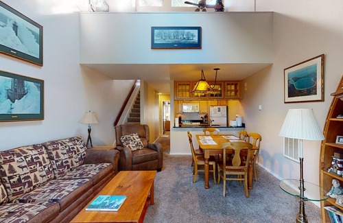 Glen Arbor House | Beachfront townhouse & loft near the water with firepit, deck & cable